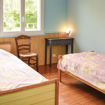 Holiday Home In Montsernelle Lithaire Bagian luar foto