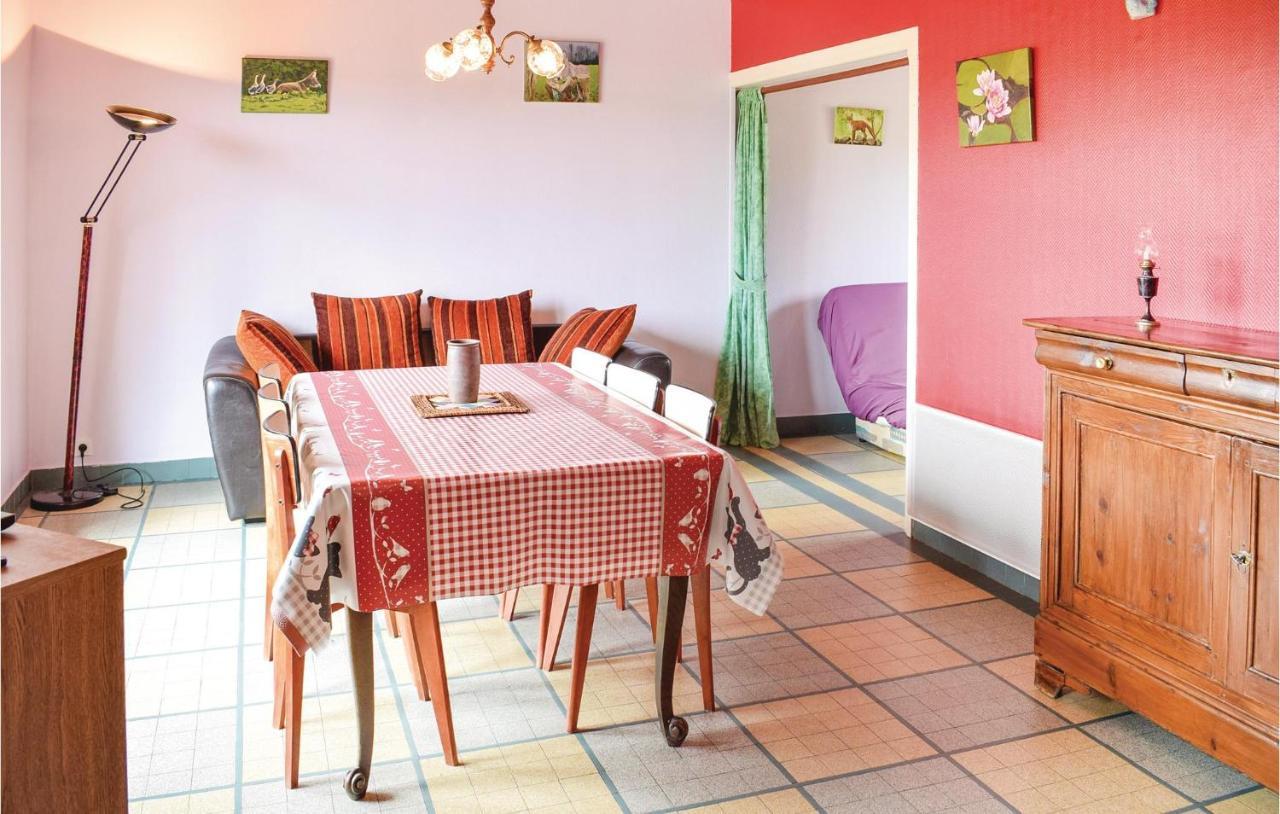 Holiday Home In Montsernelle Lithaire Bagian luar foto