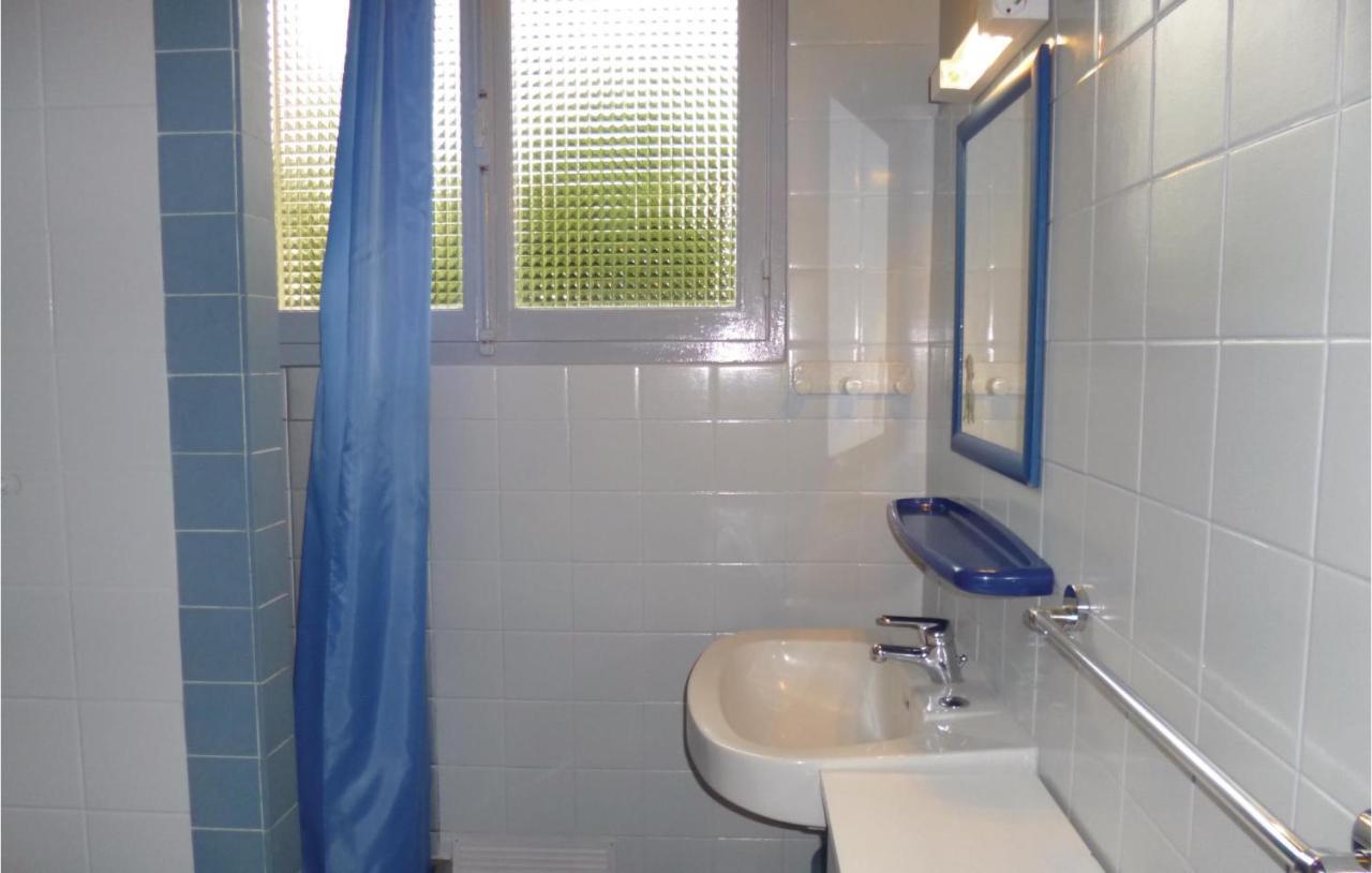 Holiday Home In Montsernelle Lithaire Bagian luar foto