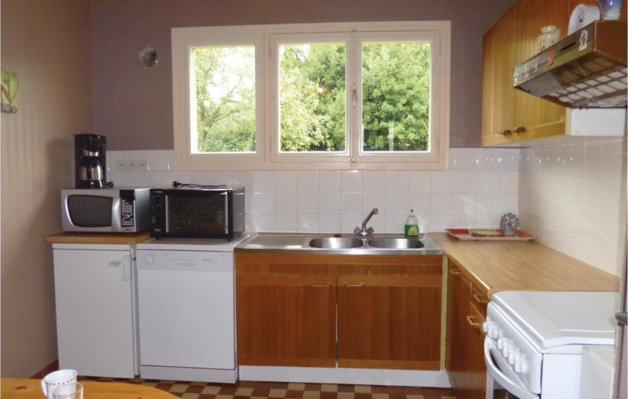 Holiday Home In Montsernelle Lithaire Bagian luar foto